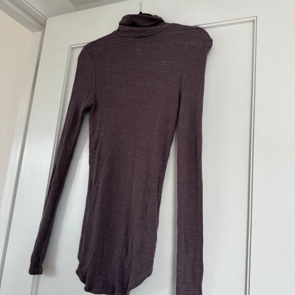 NSF Lani Long-Sleeve Rib Knit Top Slim-Fit Turtleneck Pullover Size Small Purple - Picture 6 of 7